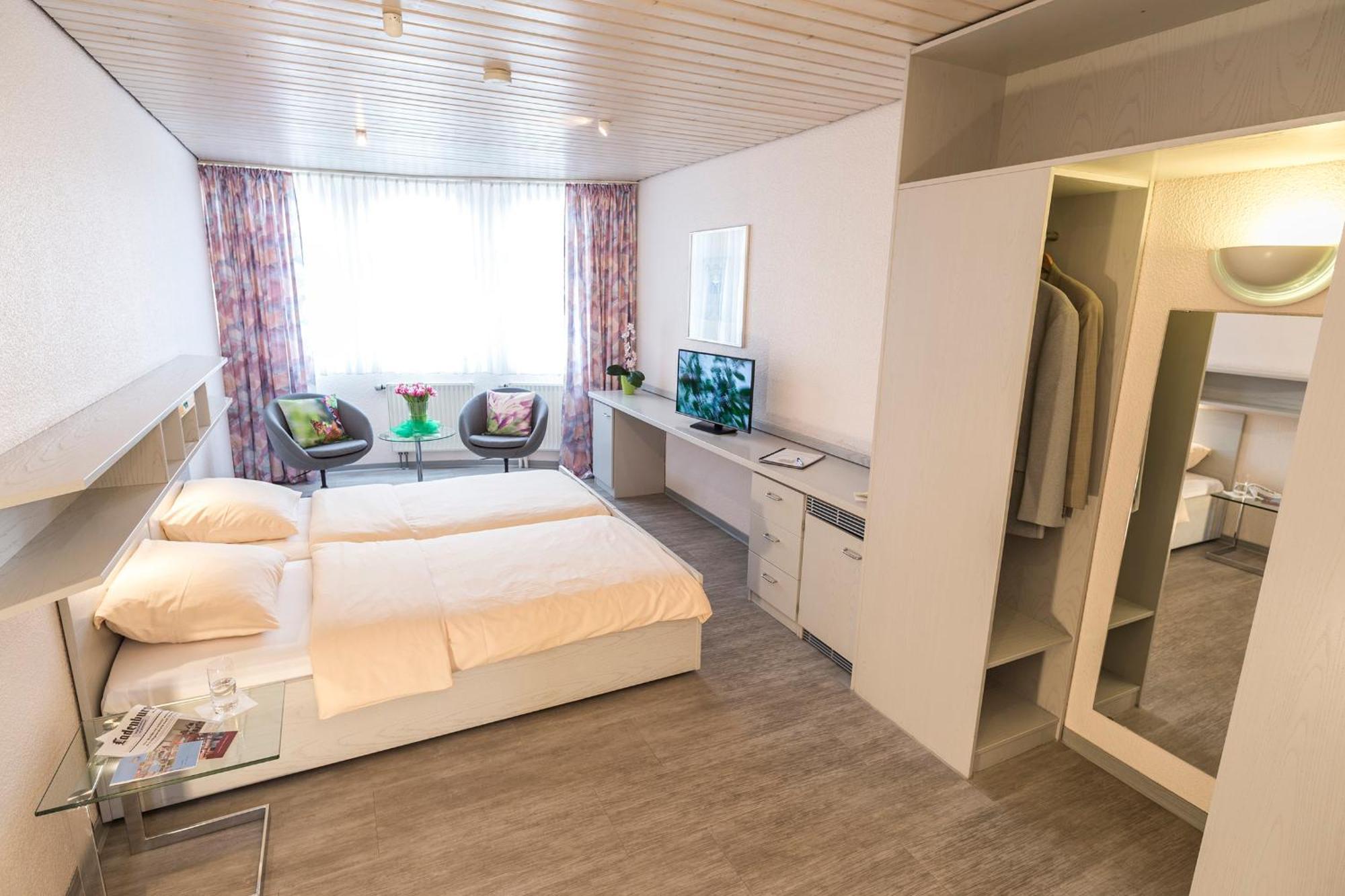 Hotel Cronberger Hof 라덴부르크 외부 사진