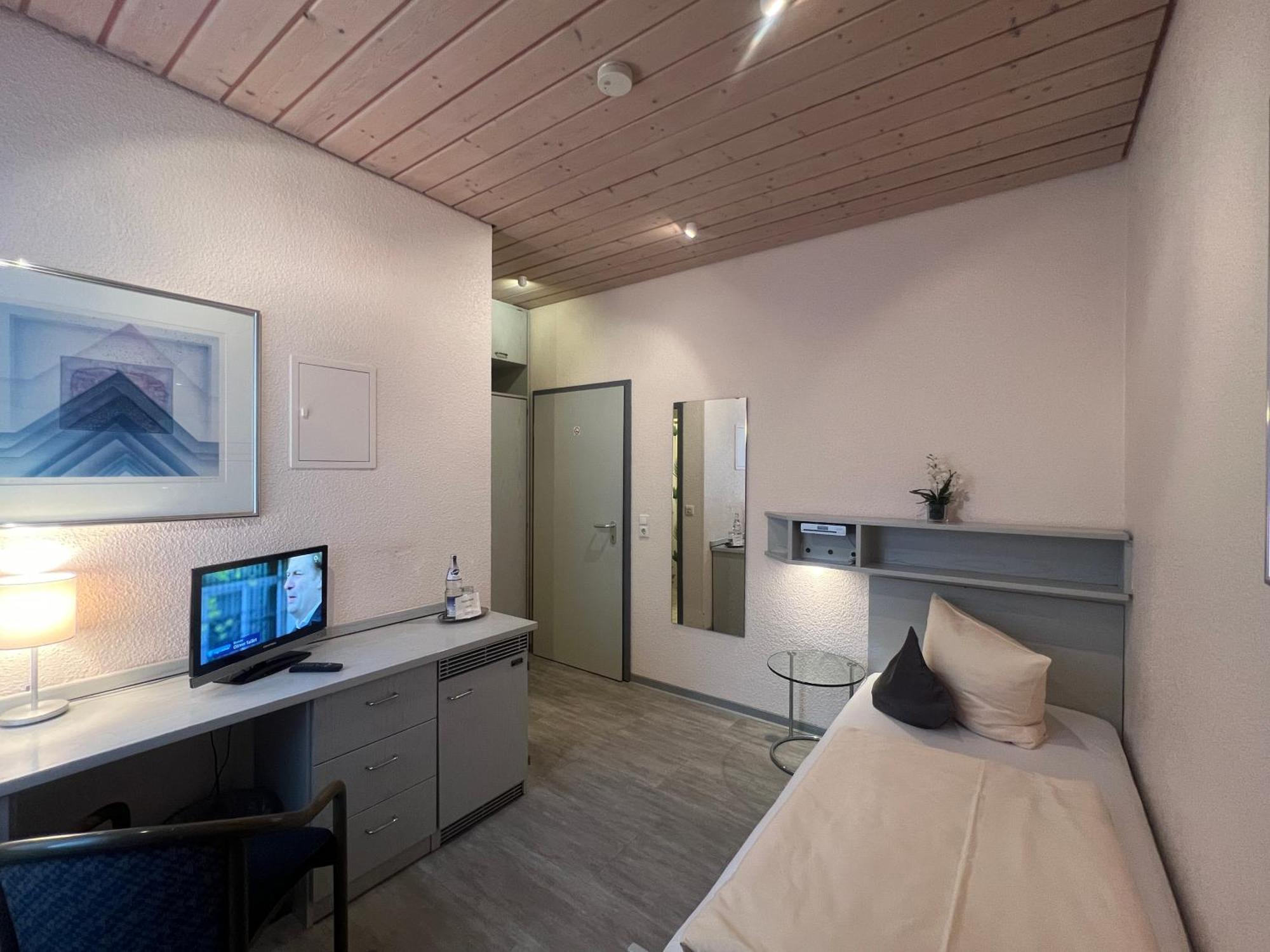 Hotel Cronberger Hof 라덴부르크 외부 사진